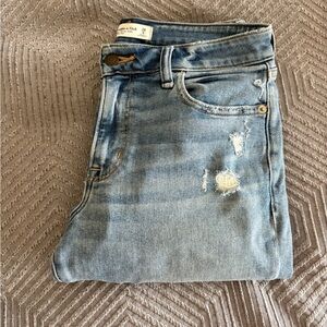 Abercrombie & Fitch Light Blue Distressed Women Jeans